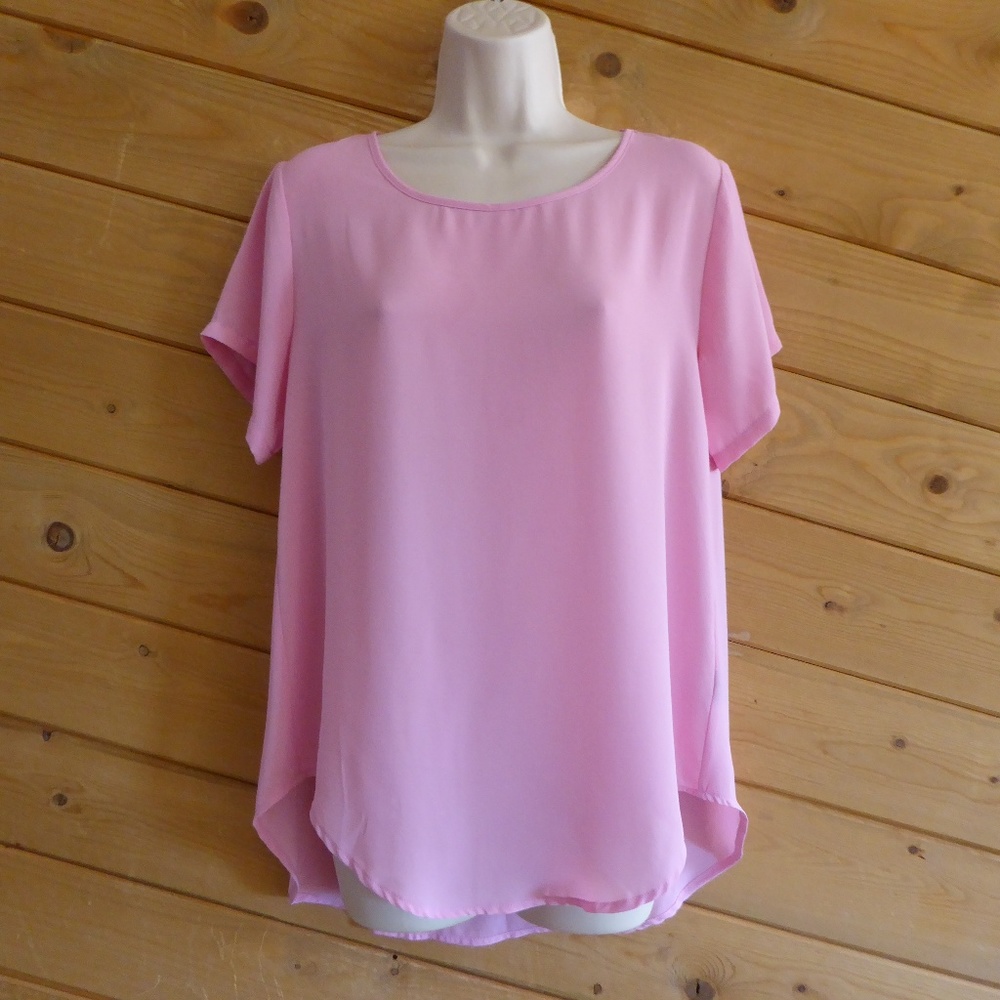 Lulu's Baby Pink Lightweight Tunic Blouse Short Sleeve Relax Fit Shirt Size M